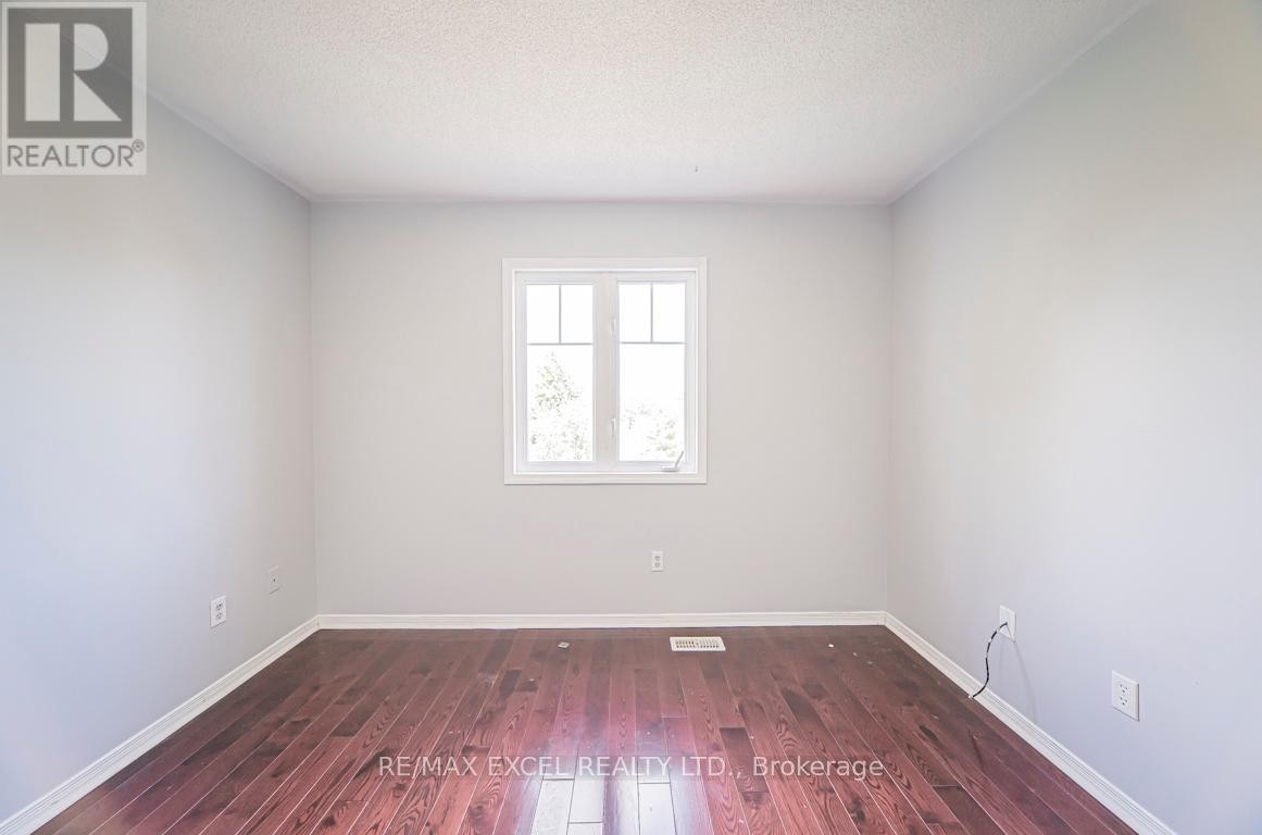 












3 HEADON AVENUE

,
Ajax (Central East),




Ontario
L1Z1R4

