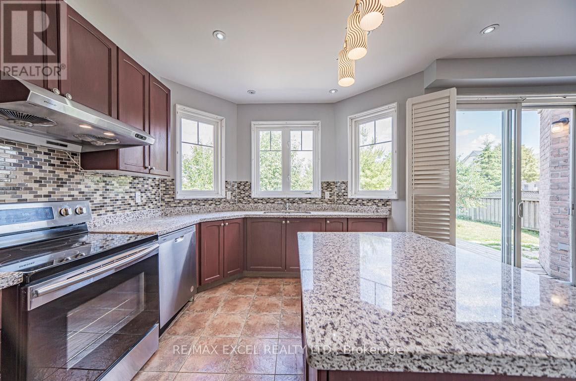 












3 HEADON AVENUE

,
Ajax (Central East),




Ontario
L1Z1R4

