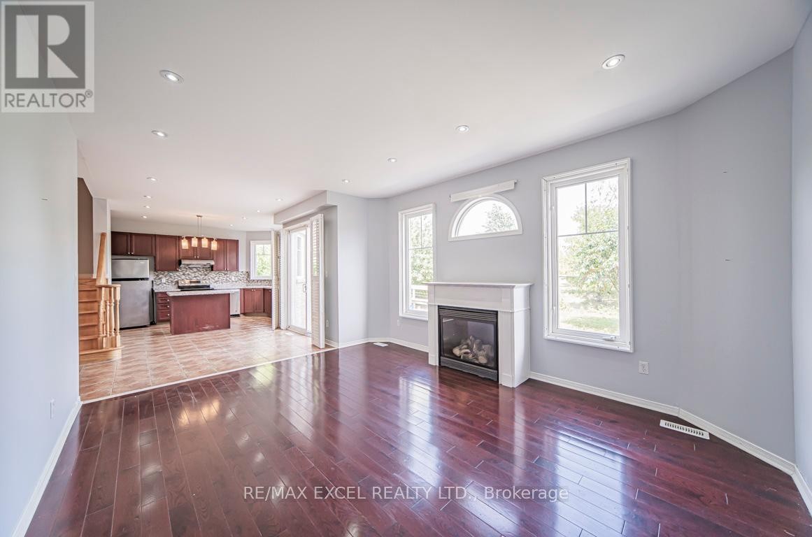 












3 HEADON AVENUE

,
Ajax (Central East),




Ontario
L1Z1R4

