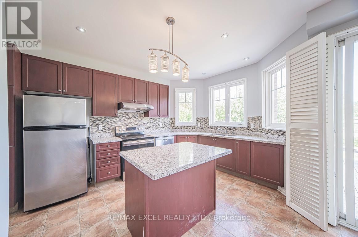 












3 HEADON AVENUE

,
Ajax (Central East),




Ontario
L1Z1R4

