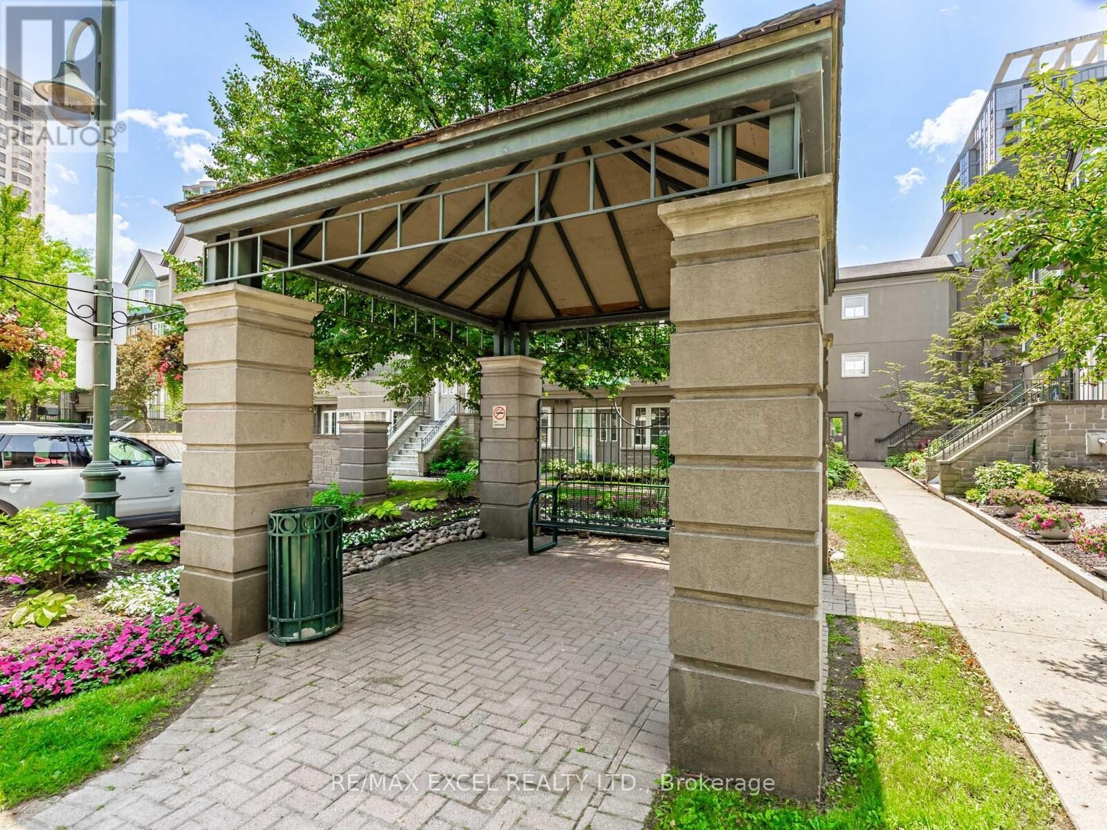












802 - 188 BONIS AVENUE

,
Toronto (Tam O'Shanter-Sullivan),




Ontario
M1T3W1

