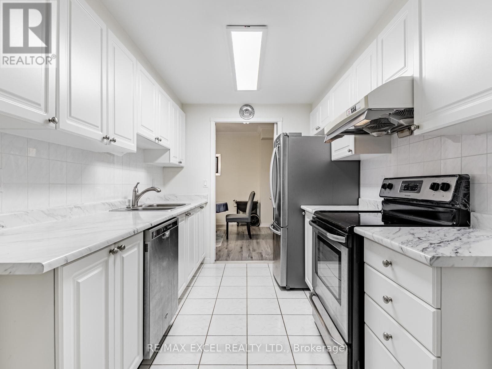 












802 - 188 BONIS AVENUE

,
Toronto (Tam O'Shanter-Sullivan),




Ontario
M1T3W1

