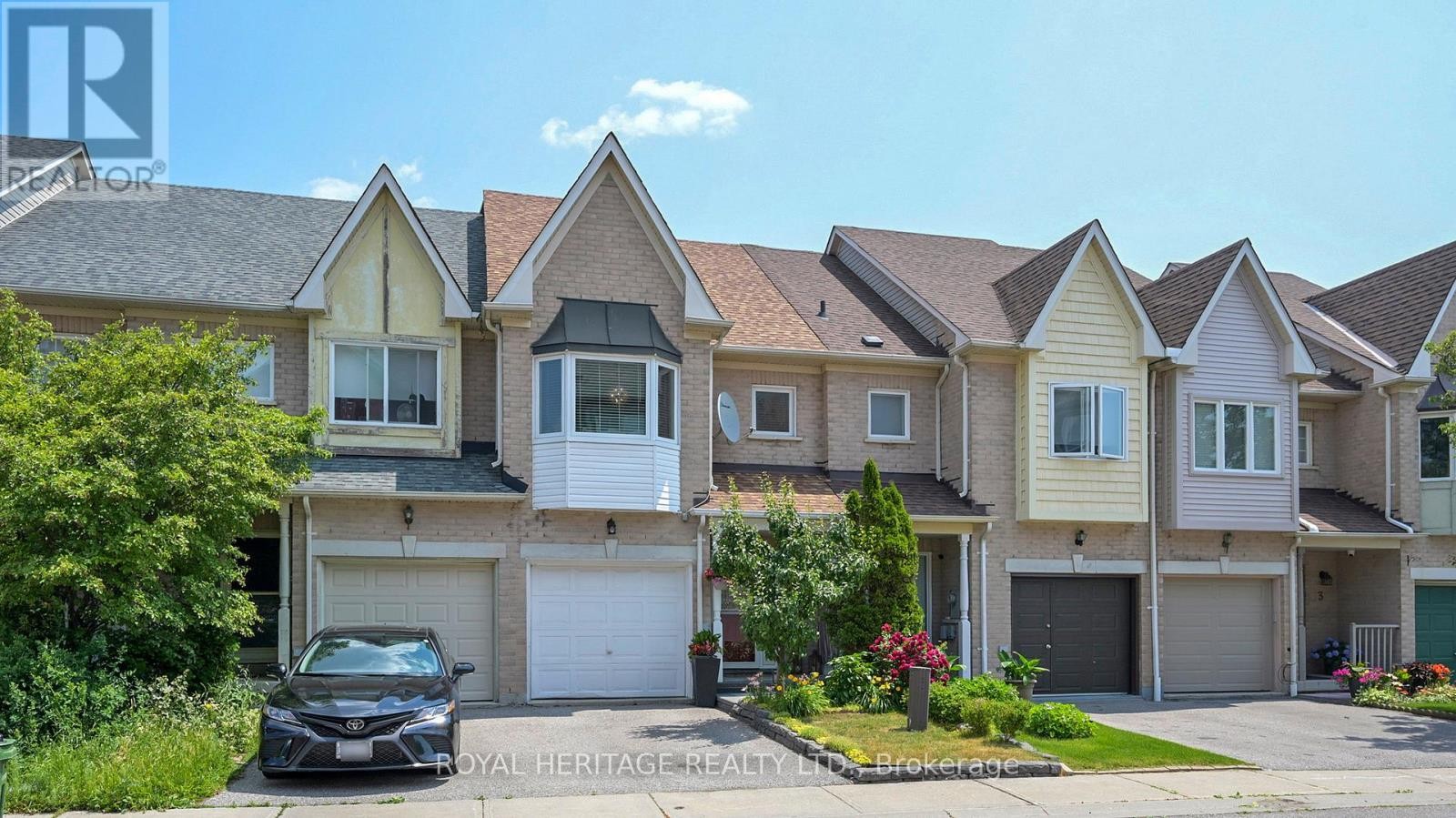 












7 SCHOONER LANE

,
Toronto (Rouge),




Ontario
M1C5J3

