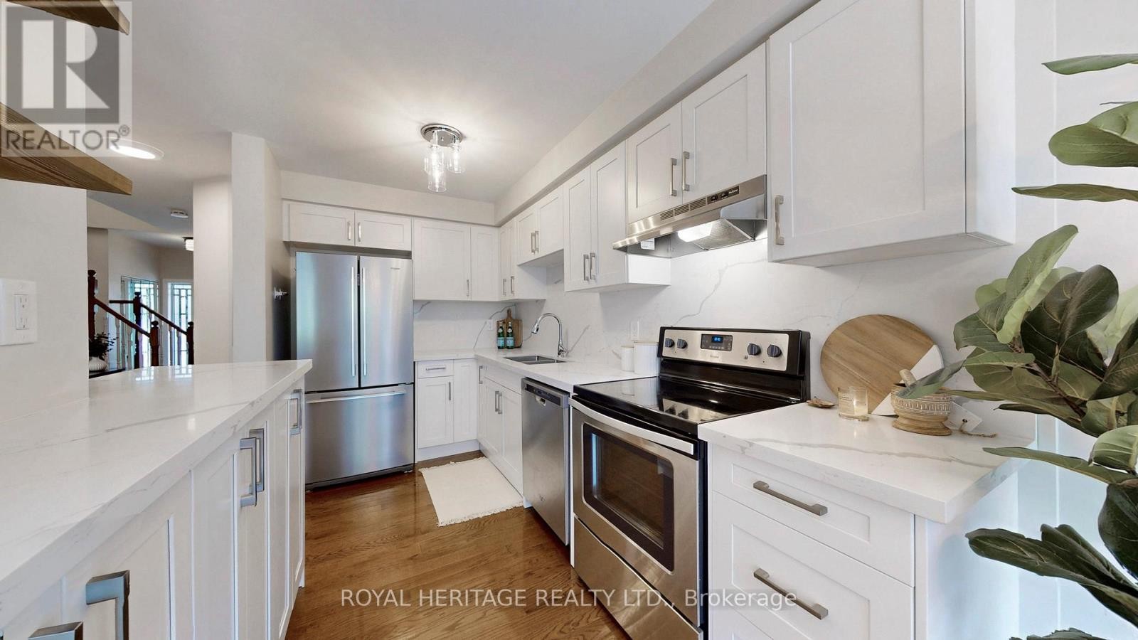 












7 SCHOONER LANE

,
Toronto (Rouge),




Ontario
M1C5J3

