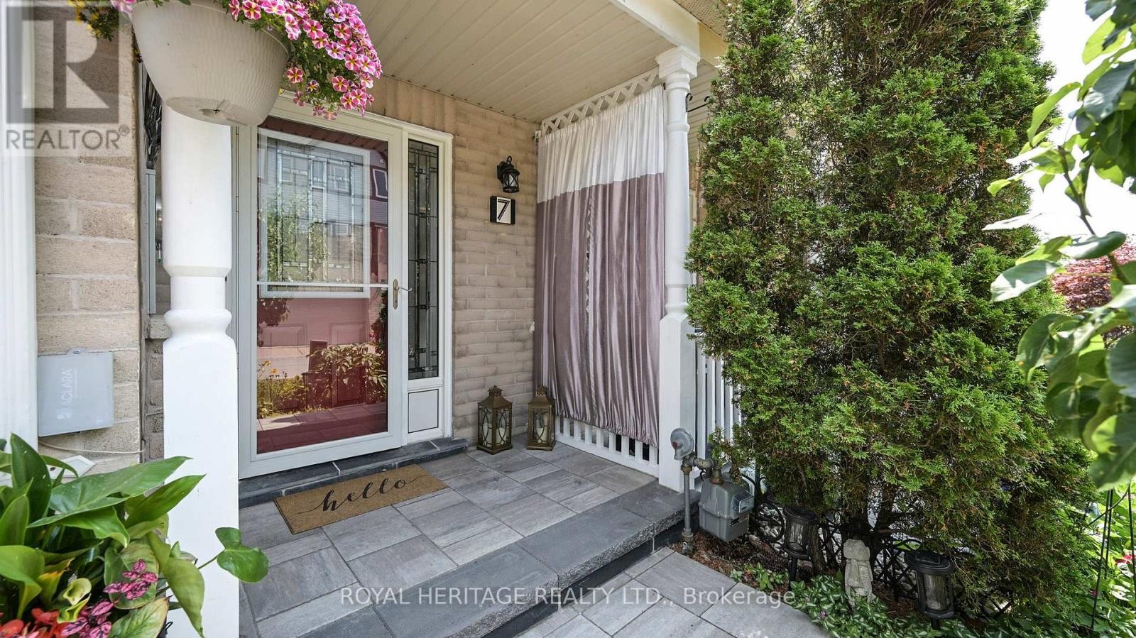 












7 SCHOONER LANE

,
Toronto (Rouge),




Ontario
M1C5J3

