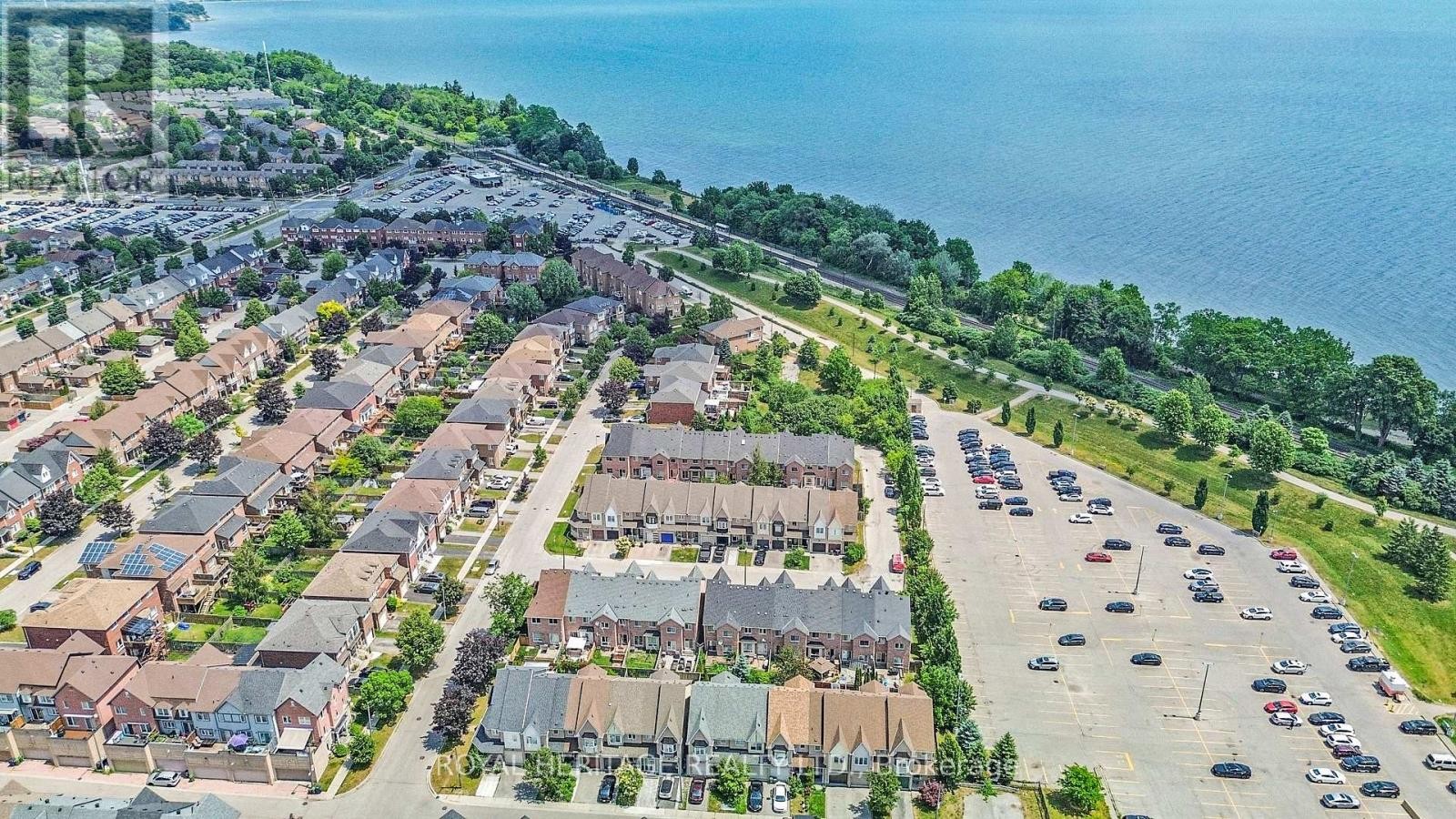 












7 SCHOONER LANE

,
Toronto (Rouge),




Ontario
M1C5J3

