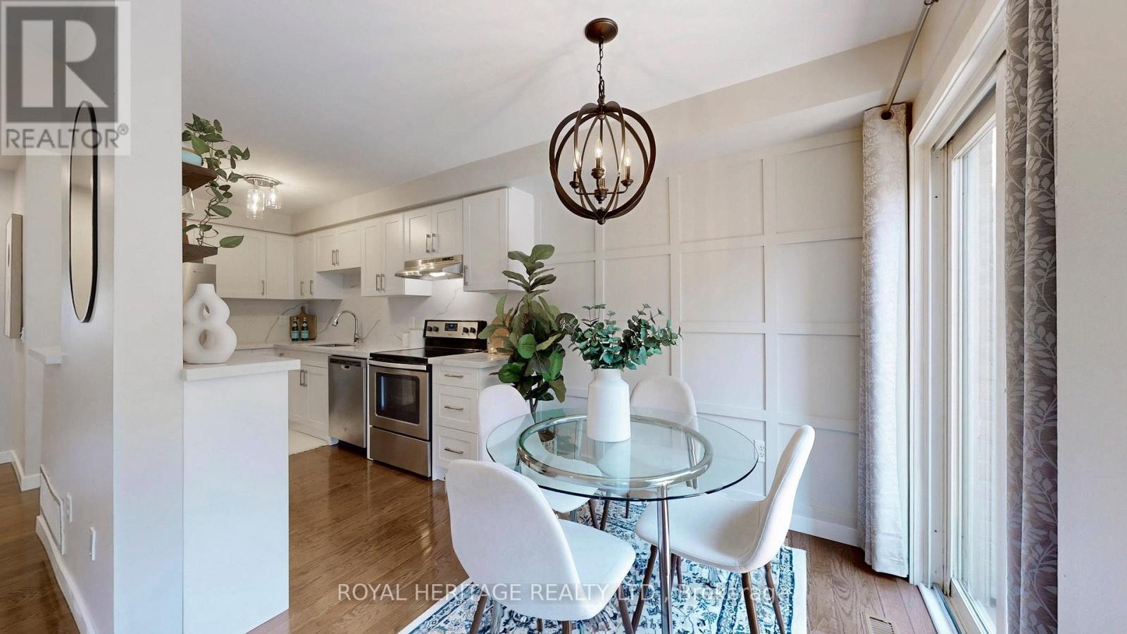 












7 SCHOONER LANE

,
Toronto (Rouge),




Ontario
M1C5J3

