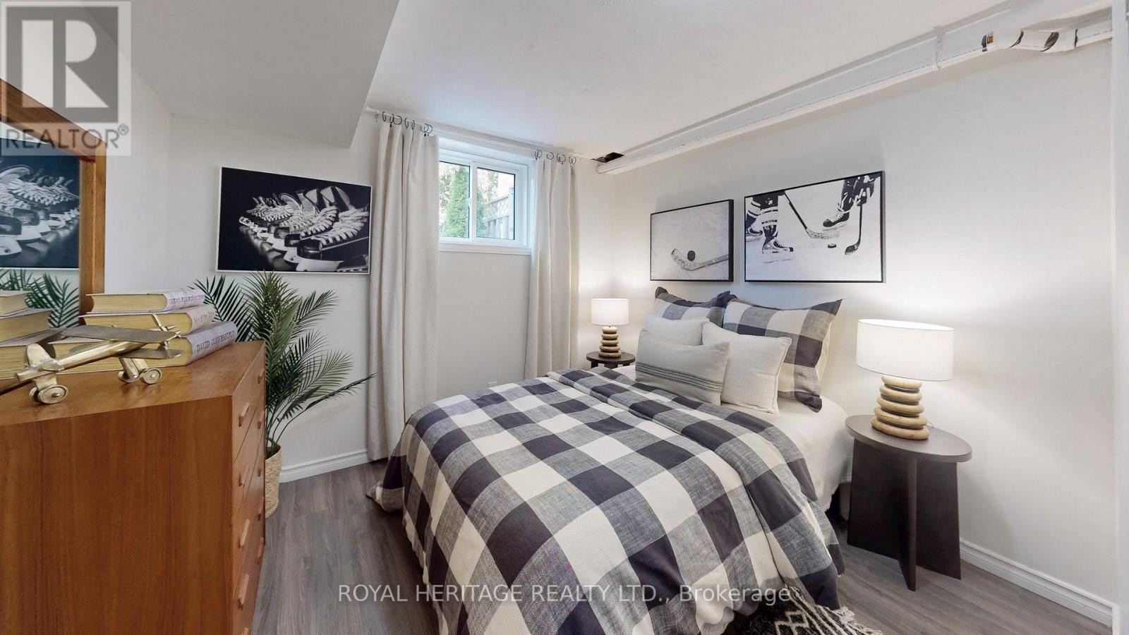 












591 COBBLEHILL DRIVE

,
Oshawa (Pinecrest),




Ontario
L1K1Y6


