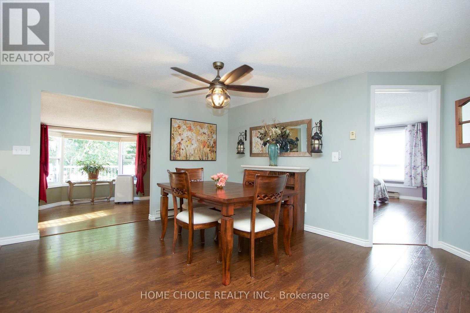 












10 EASTBANK ROAD

,
Clarington (Newcastle),




Ontario
L1B1A4

