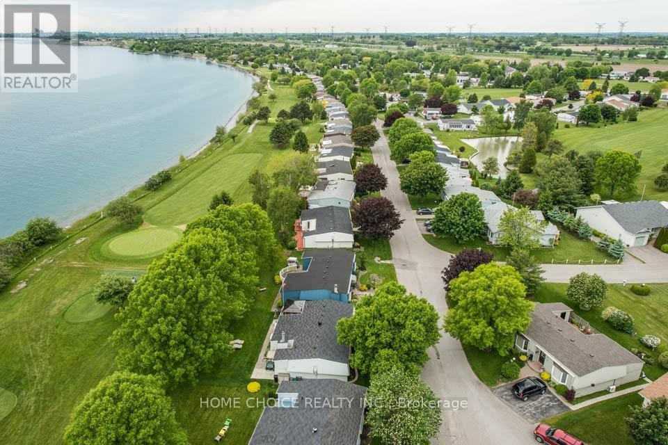 












10 EASTBANK ROAD

,
Clarington (Newcastle),




Ontario
L1B1A4


