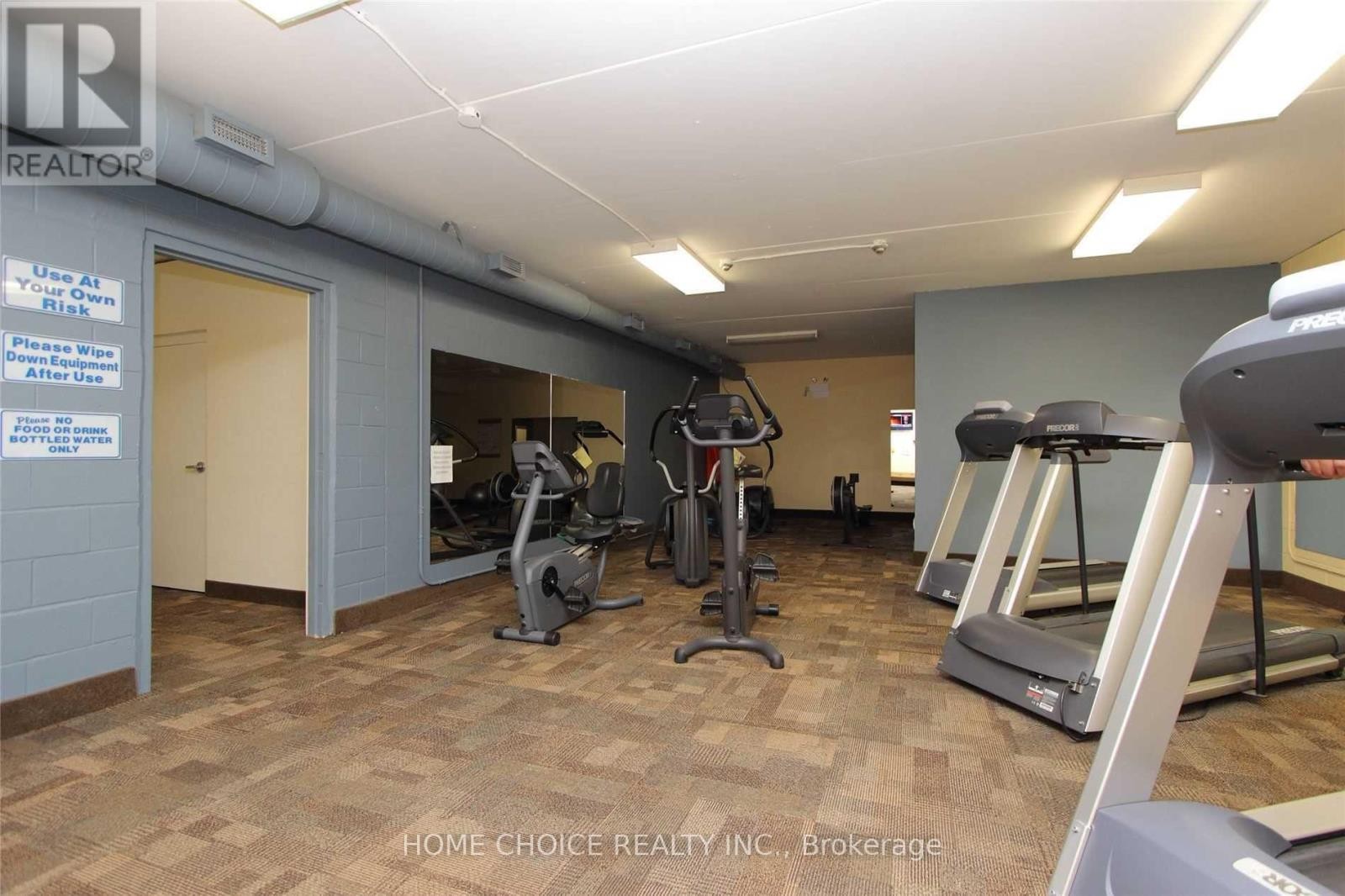 












10 EASTBANK ROAD

,
Clarington (Newcastle),




Ontario
L1B1A4

