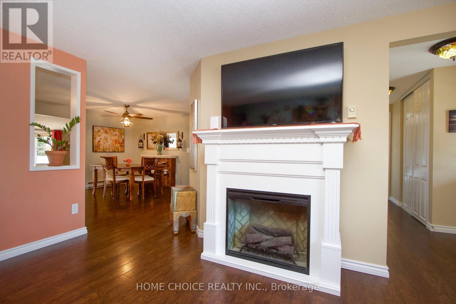 












10 EASTBANK ROAD

,
Clarington (Newcastle),




Ontario
L1B1A4

