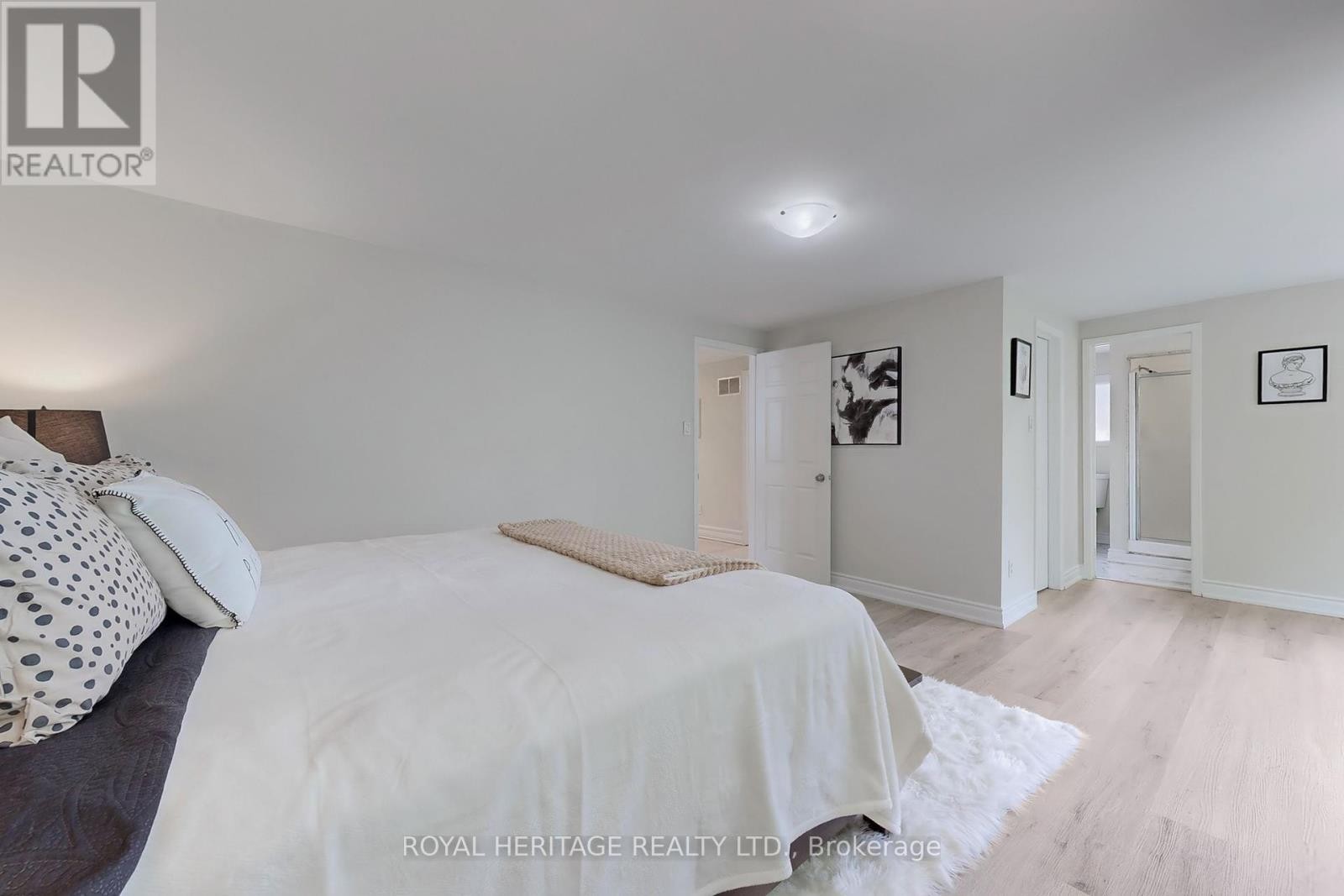 












20 REED DRIVE

,
Ajax (Central),




Ontario
L1S5S3

