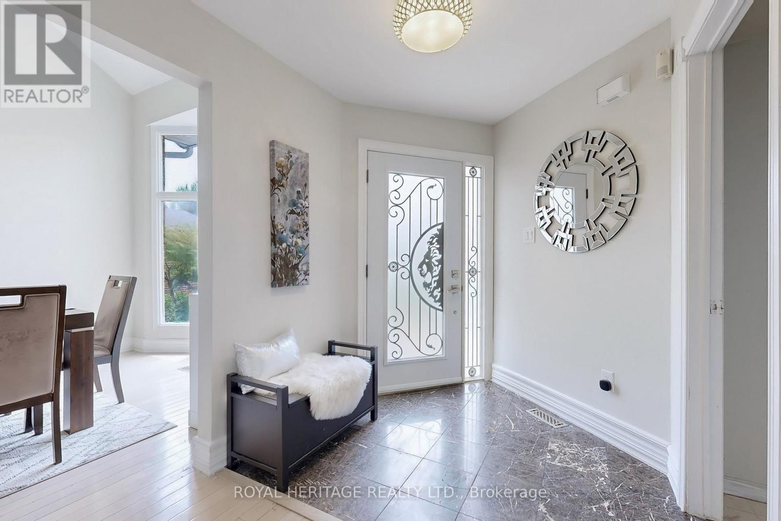 












20 REED DRIVE

,
Ajax (Central),




Ontario
L1S5S3

