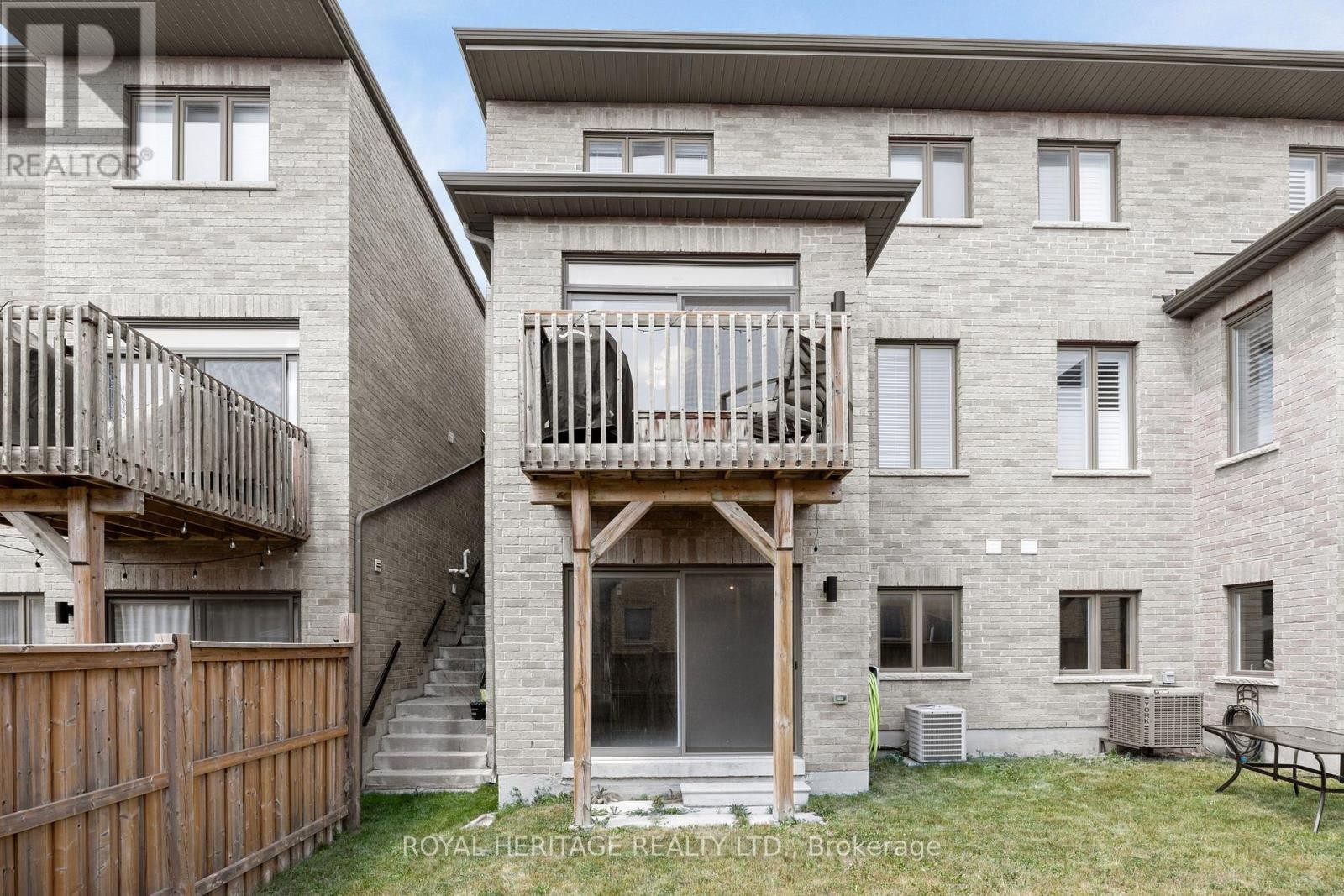 












69 BARRISTER AVENUE

,
Whitby (Pringle Creek),




Ontario
L1R0N3

