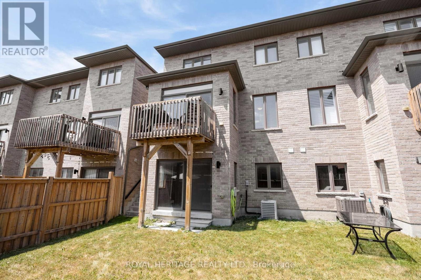 












69 BARRISTER AVENUE

,
Whitby (Pringle Creek),




Ontario
L1R0N3

