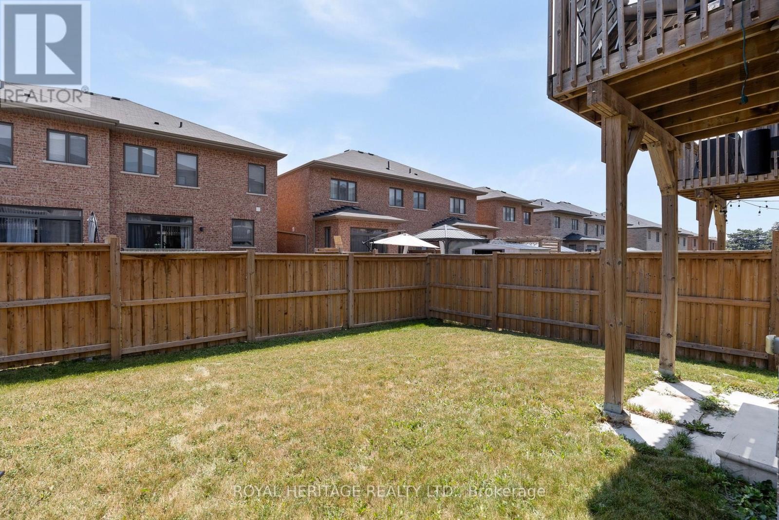 












69 BARRISTER AVENUE

,
Whitby (Pringle Creek),




Ontario
L1R0N3

