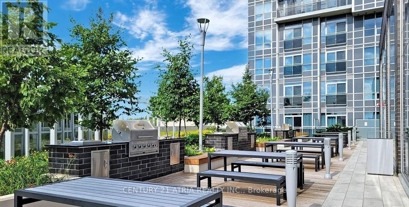 












3303 - 255 VILLAGE GREEN SQUARE

,
Toronto (Agincourt South-Malvern West),




Ontario
M1S0L7

