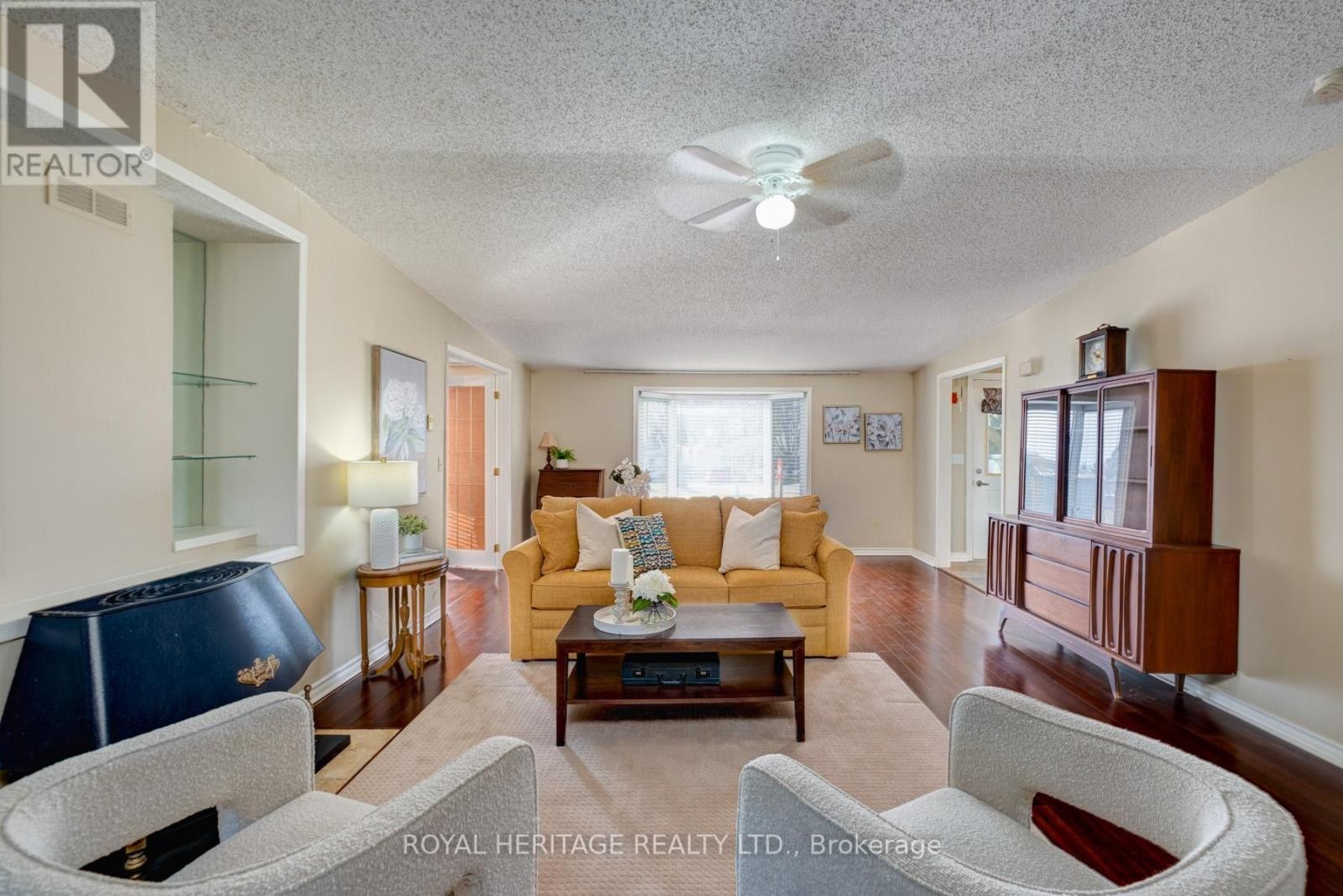 












46 WILMOT TRAIL

,
Clarington (Newcastle),




Ontario
L1B1B8

