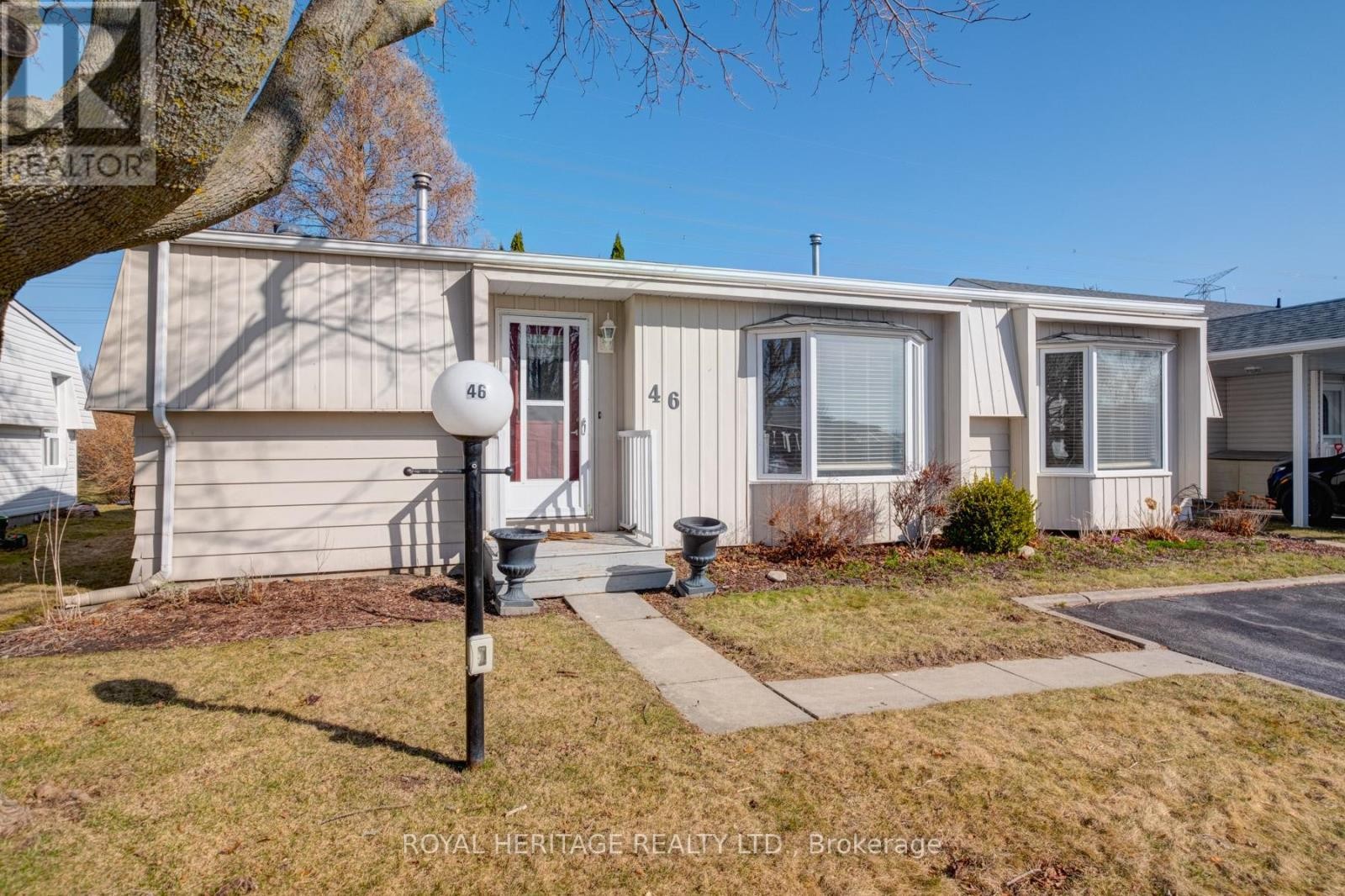 












46 WILMOT TRAIL

,
Clarington (Newcastle),




Ontario
L1B1B8

