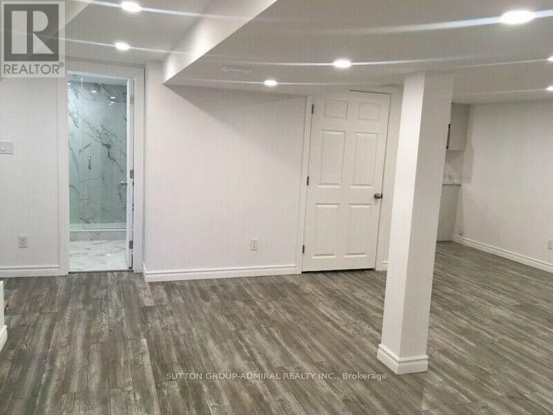 












LOWER - 64 LEAHANN DRIVE

,
Toronto (Dorset Park),




Ontario
M1P1B9

