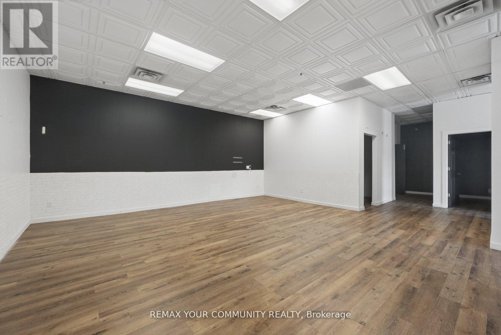 












UNITS A-J - 105 CONSUMERS DRIVE

,
Whitby (Whitby Industrial),




Ontario
L1N1C4

