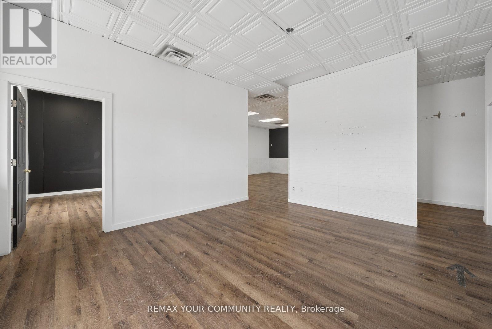 












UNITS A-J - 105 CONSUMERS DRIVE

,
Whitby (Whitby Industrial),




Ontario
L1N1C4

