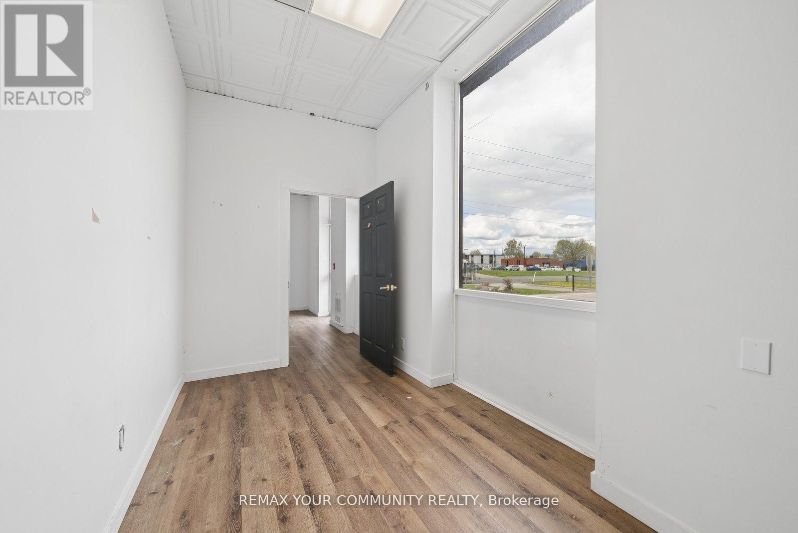 












UNITS A-J - 105 CONSUMERS DRIVE

,
Whitby (Whitby Industrial),




Ontario
L1N1C4

