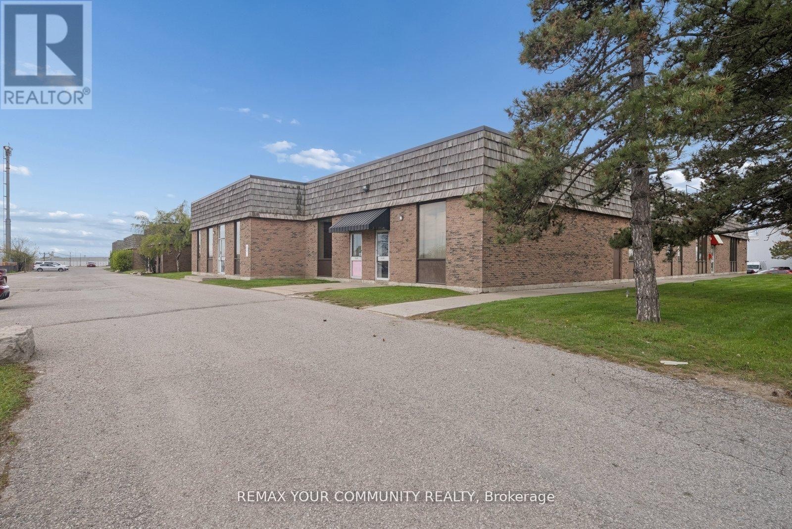 












UNITS A-J - 105 CONSUMERS DRIVE

,
Whitby (Whitby Industrial),




Ontario
L1N1C4

