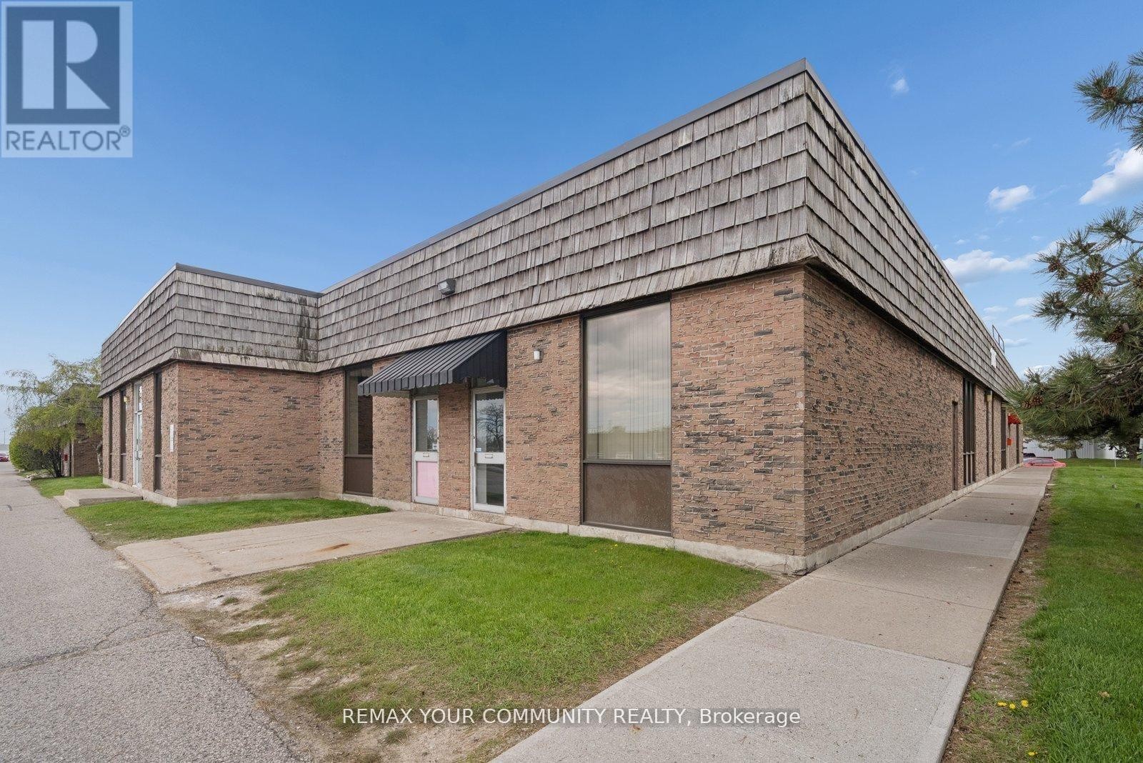 












UNITS A-J - 105 CONSUMERS DRIVE

,
Whitby (Whitby Industrial),




Ontario
L1N1C4

