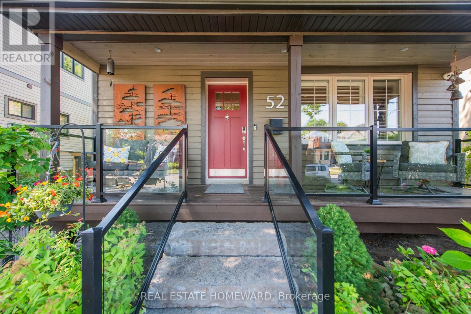 












52 HAREWOOD AVENUE

,
Toronto (Cliffcrest),




Ontario
M1M2R3

