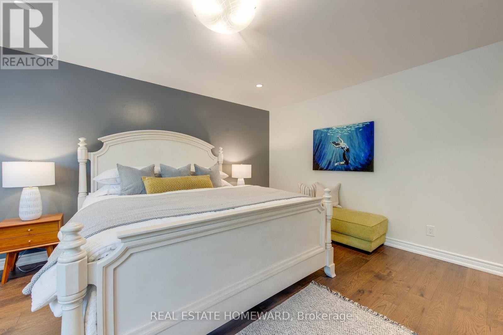 












52 HAREWOOD AVENUE

,
Toronto (Cliffcrest),




Ontario
M1M2R3

