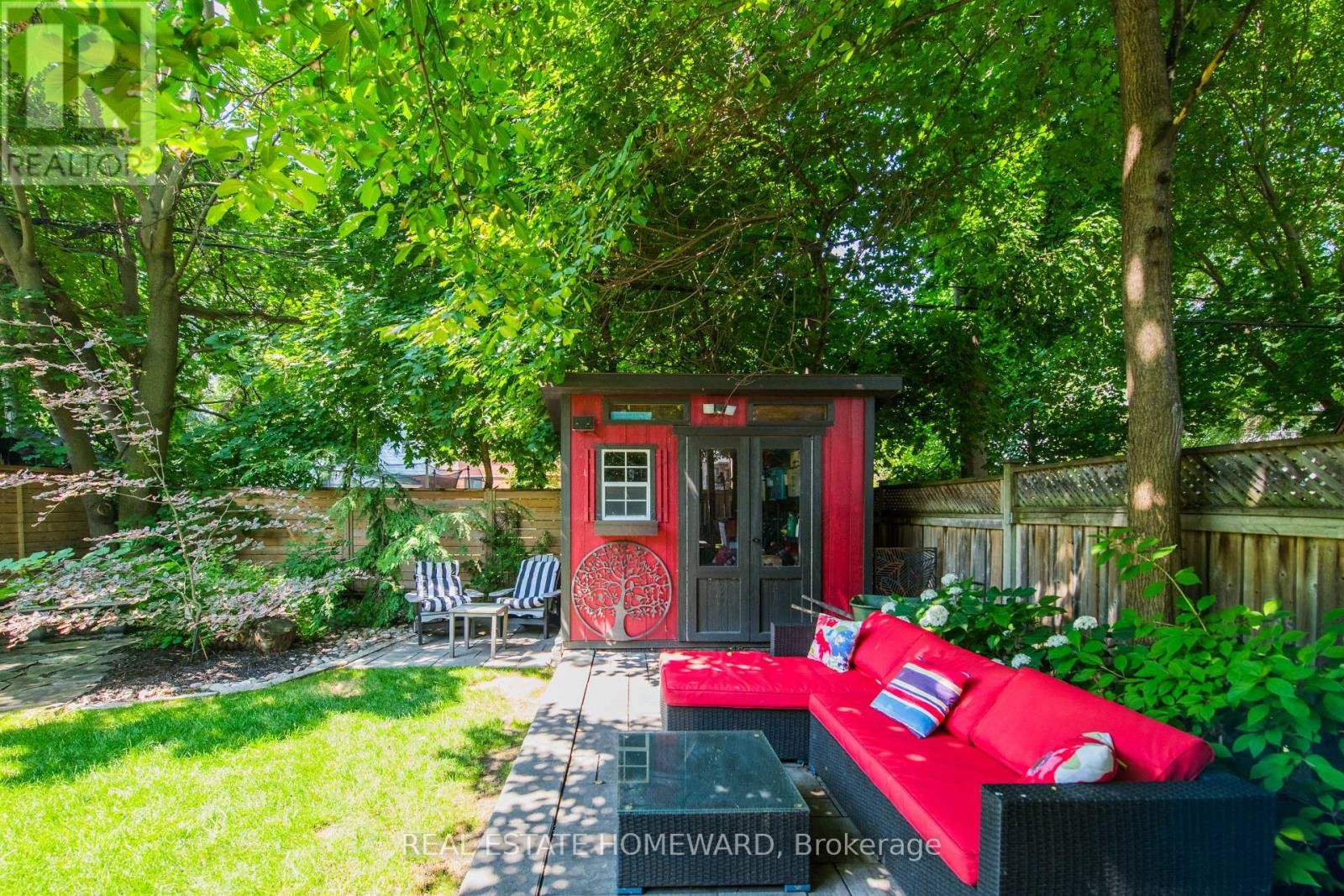 












52 HAREWOOD AVENUE

,
Toronto (Cliffcrest),




Ontario
M1M2R3

