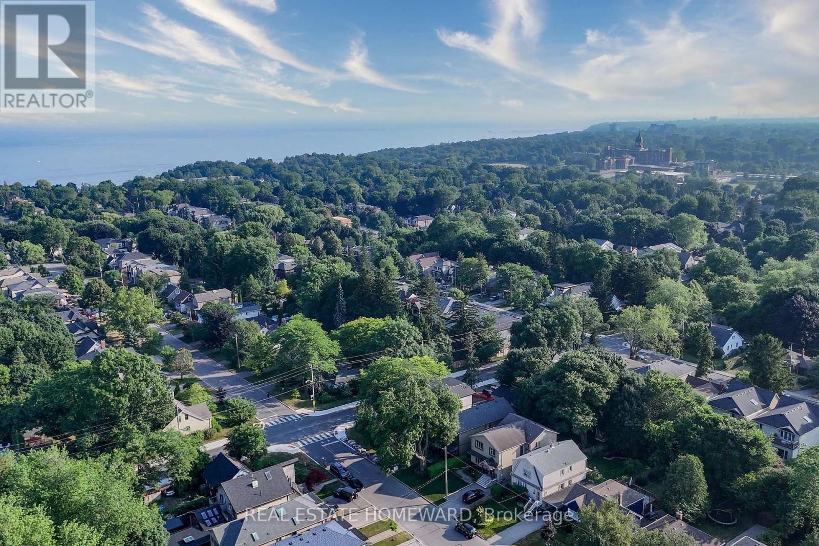 












52 HAREWOOD AVENUE

,
Toronto (Cliffcrest),




Ontario
M1M2R3

