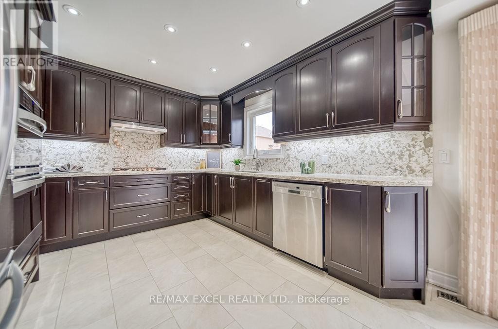 












1619 AMBERLEA ROAD

,
Pickering (Amberlea),




Ontario
L1V5P3

