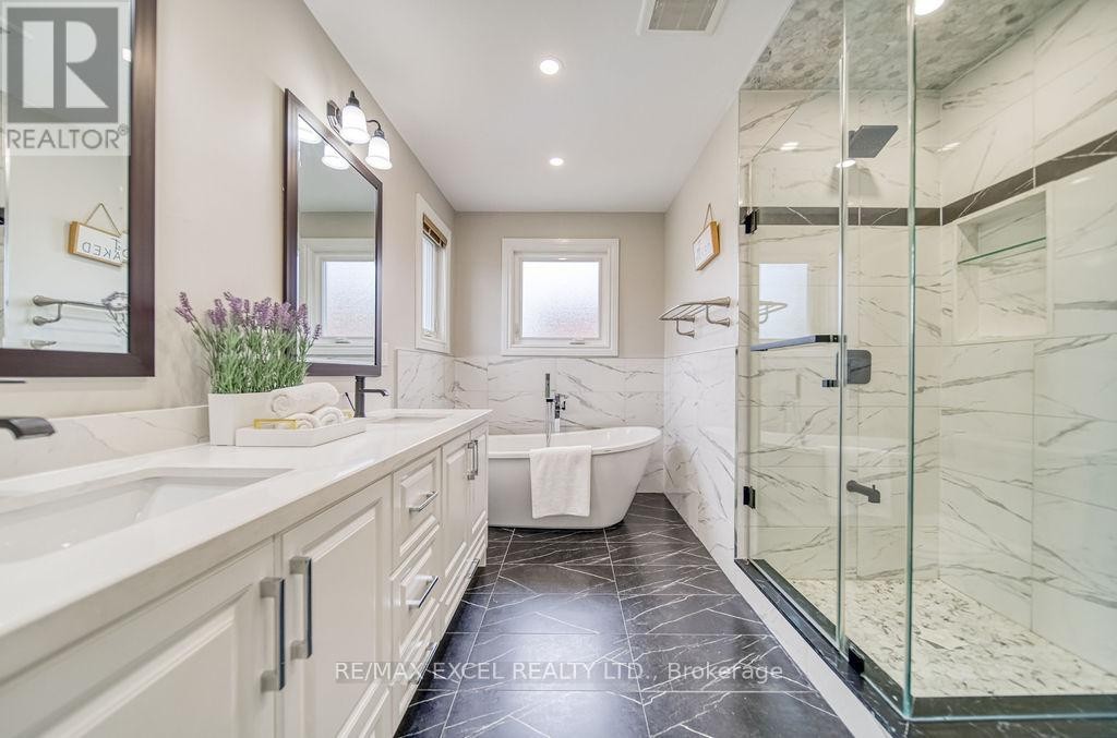 












1619 AMBERLEA ROAD

,
Pickering (Amberlea),




Ontario
L1V5P3

