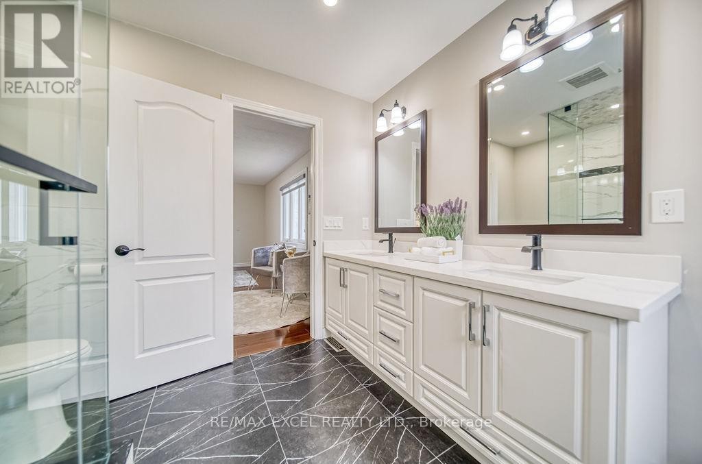 












1619 AMBERLEA ROAD

,
Pickering (Amberlea),




Ontario
L1V5P3

