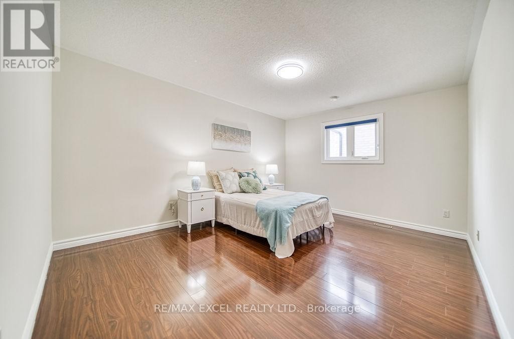 












1619 AMBERLEA ROAD

,
Pickering (Amberlea),




Ontario
L1V5P3

