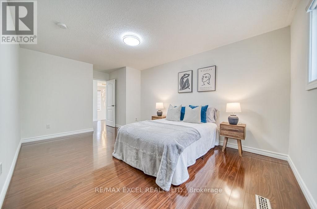 












1619 AMBERLEA ROAD

,
Pickering (Amberlea),




Ontario
L1V5P3

