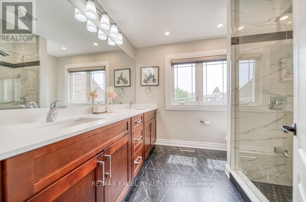 












1619 AMBERLEA ROAD

,
Pickering (Amberlea),




Ontario
L1V5P3

