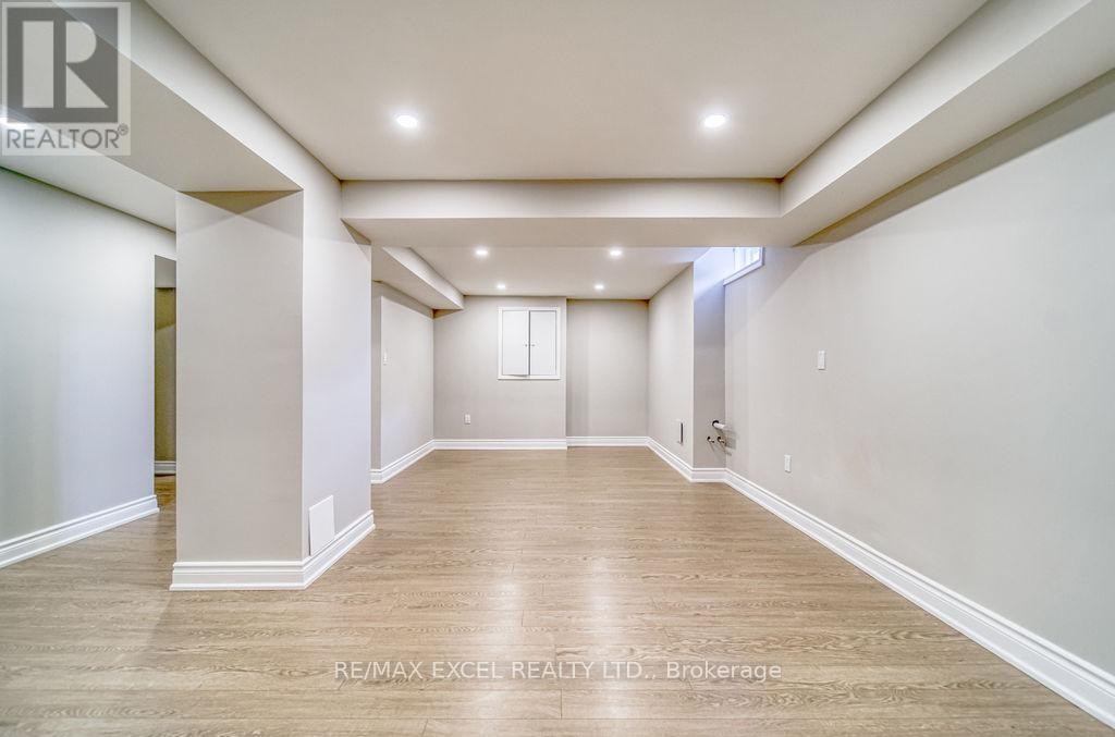 












1619 AMBERLEA ROAD

,
Pickering (Amberlea),




Ontario
L1V5P3

