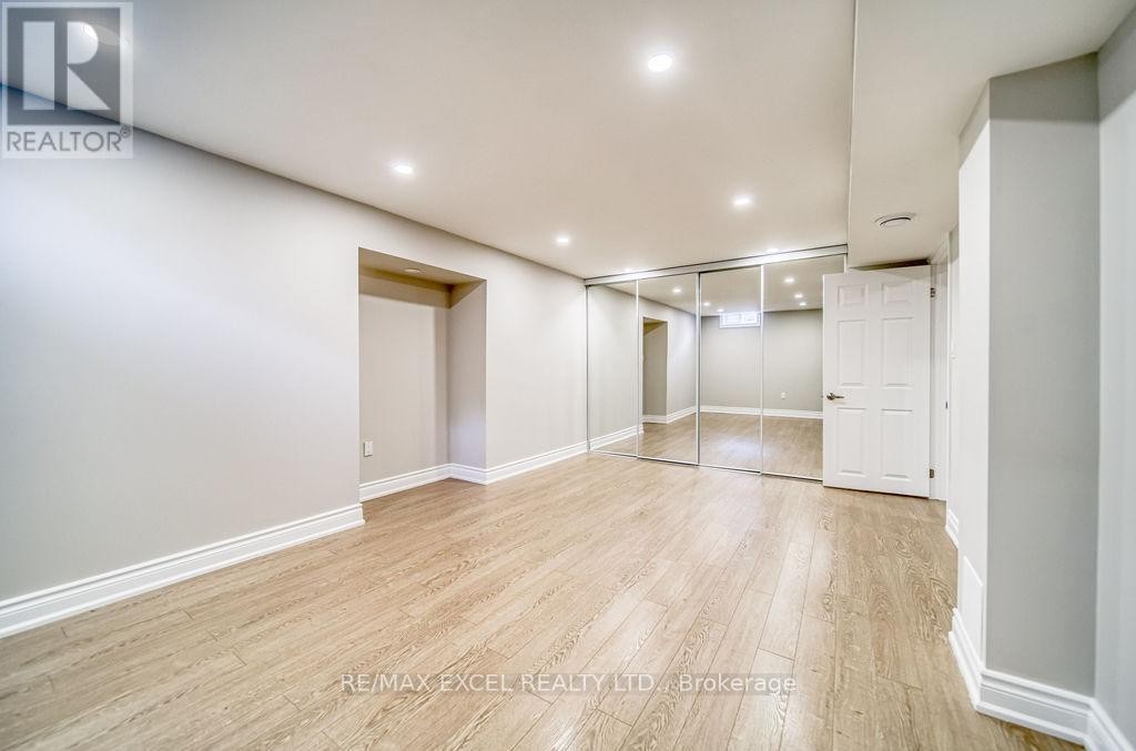 












1619 AMBERLEA ROAD

,
Pickering (Amberlea),




Ontario
L1V5P3

