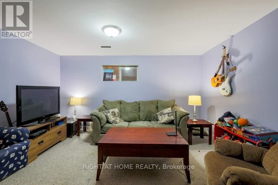 












58 PARK STREET

,
Toronto (Birchcliffe-Cliffside),




Ontario
M1N2N7

