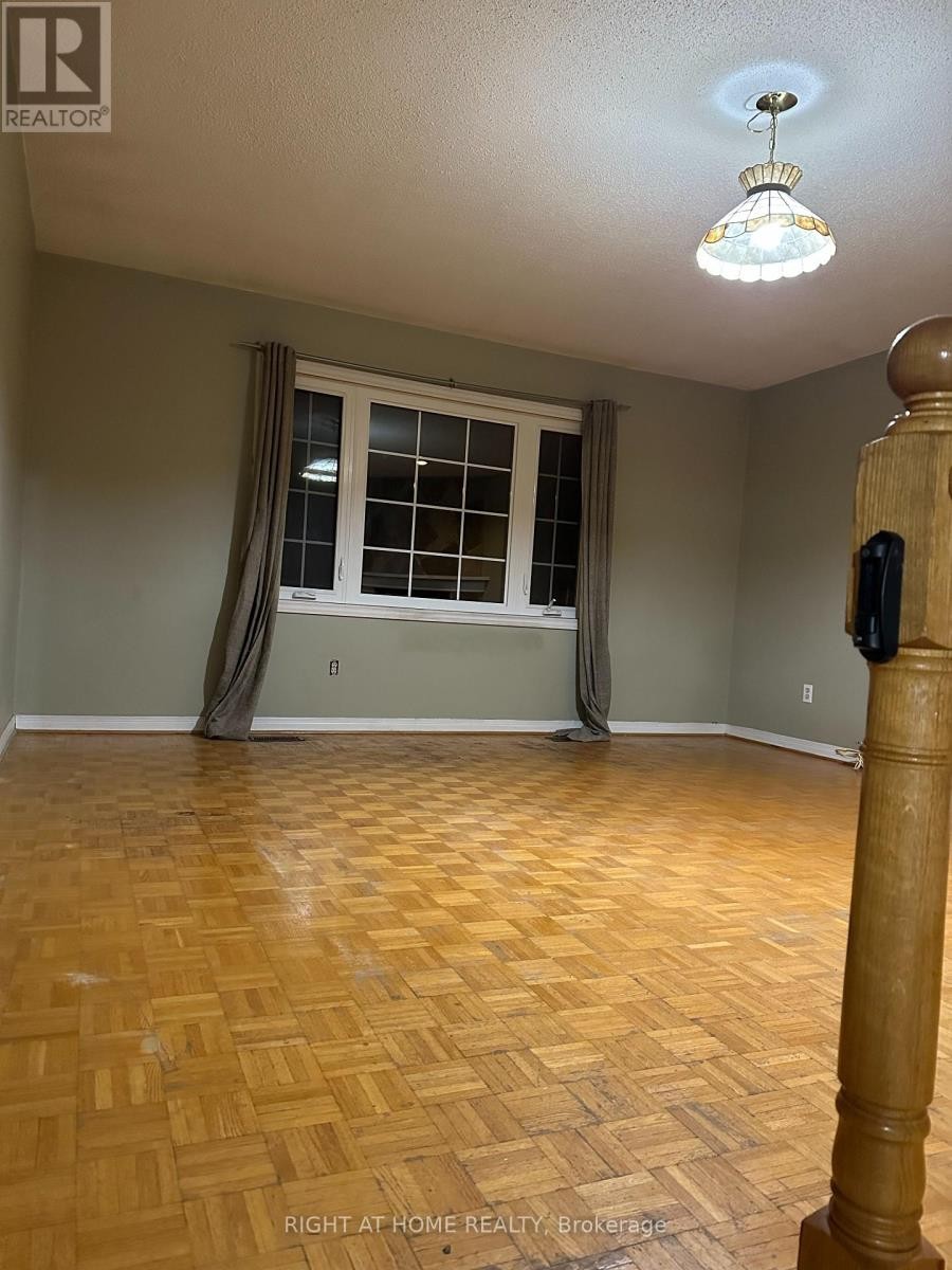 












58 PARK STREET

,
Toronto (Birchcliffe-Cliffside),




Ontario
M1N2N7

