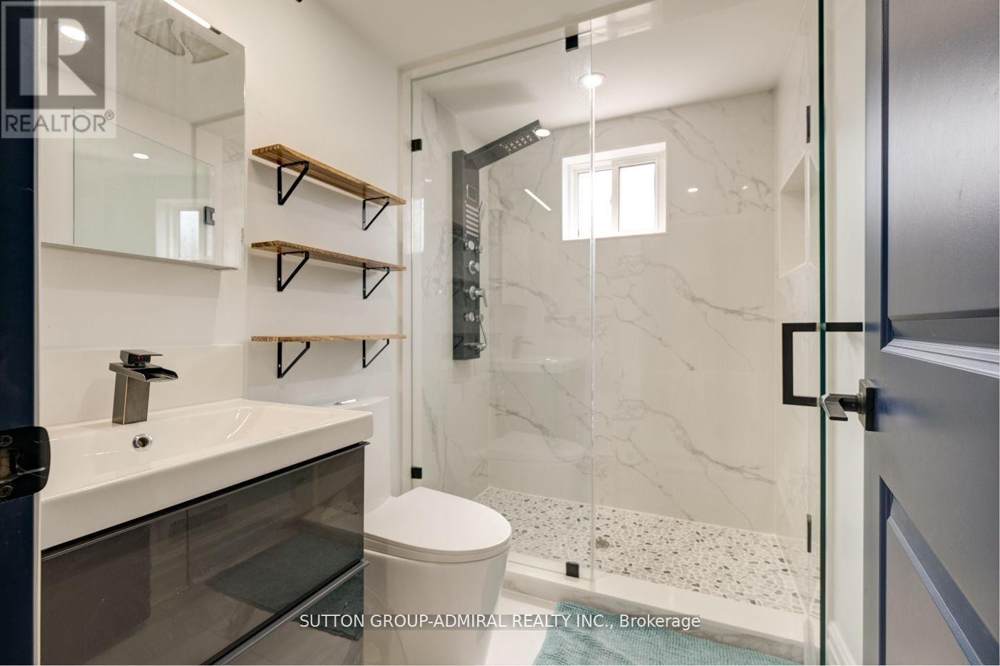 












MAIN & 2ND FLOOR - 70 CARLAW AVENUE

,
Toronto (South Riverdale),




Ontario
M4M2R7

