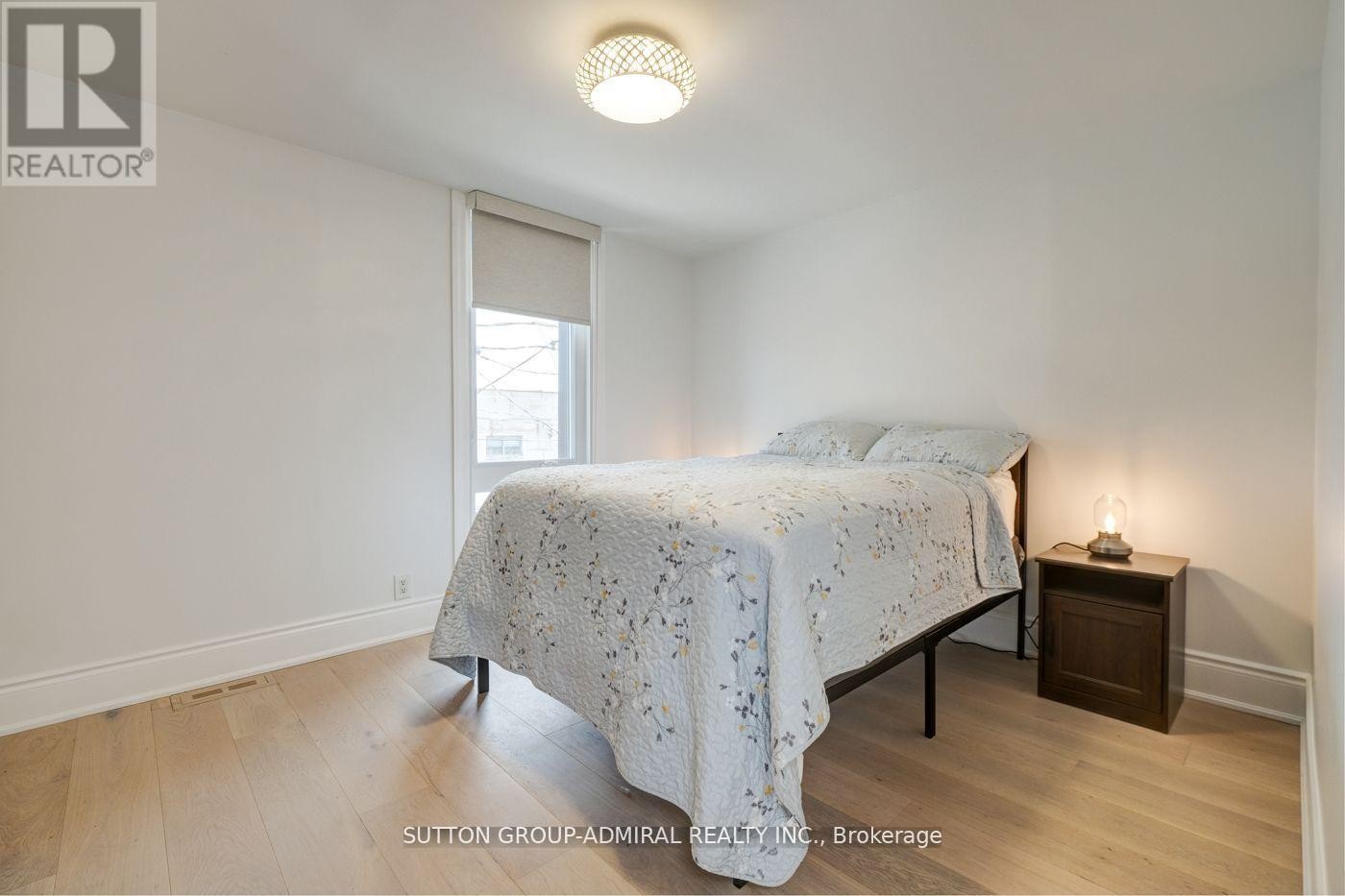 












MAIN & 2ND FLOOR - 70 CARLAW AVENUE

,
Toronto (South Riverdale),




Ontario
M4M2R7

