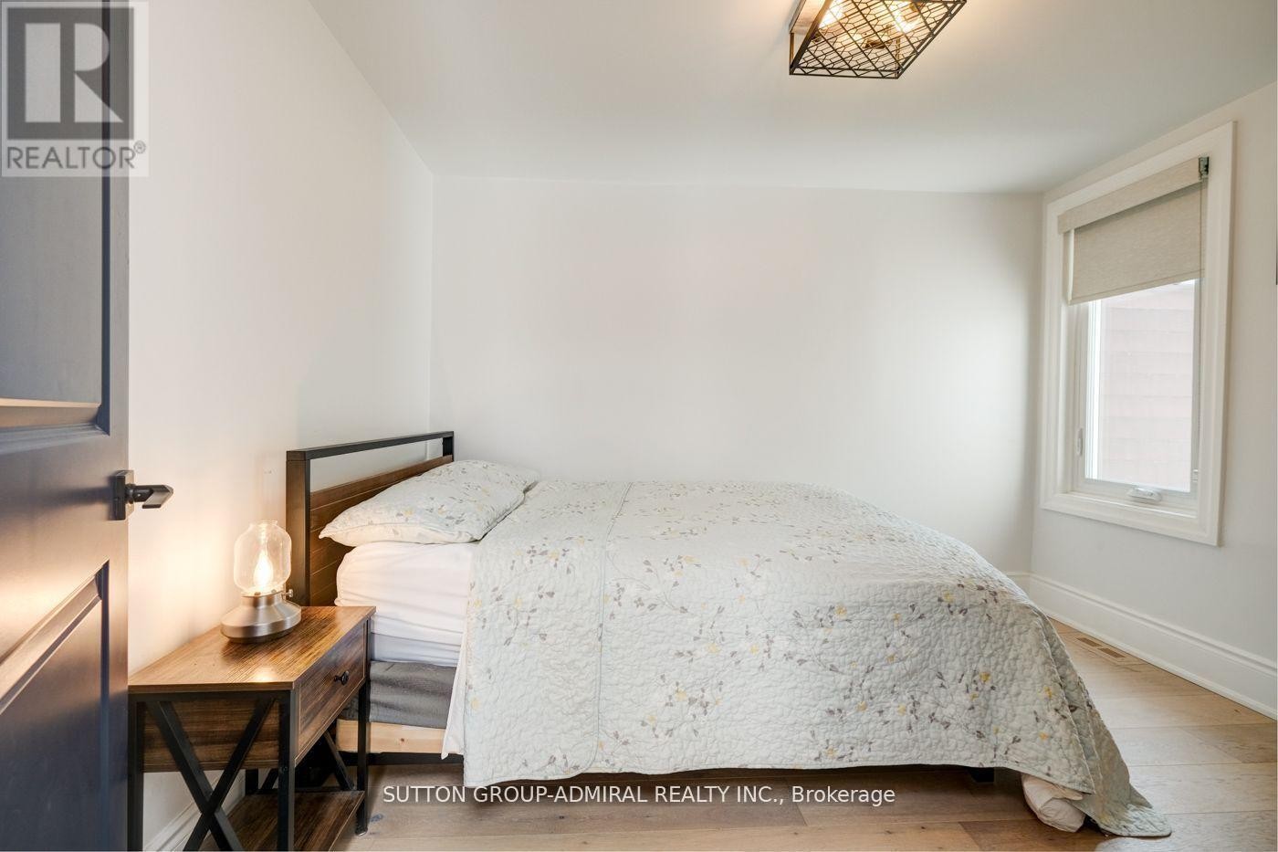 












MAIN & 2ND FLOOR - 70 CARLAW AVENUE

,
Toronto (South Riverdale),




Ontario
M4M2R7

