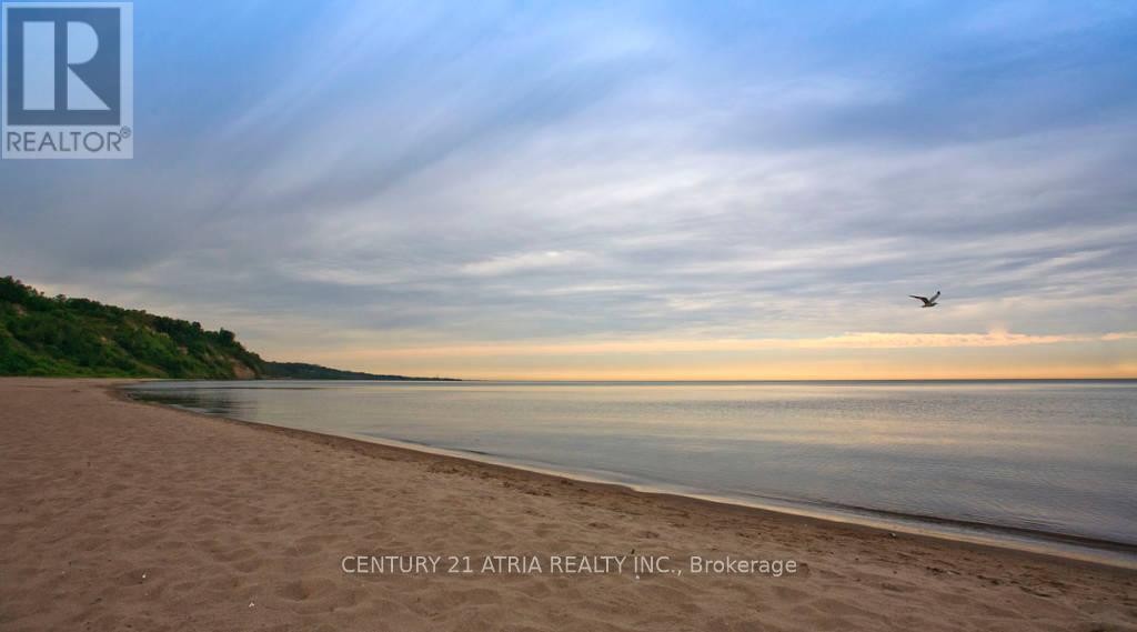 












53 ST. QUENTIN AVENUE

,
Toronto (Cliffcrest),




Ontario
M1M2M7

