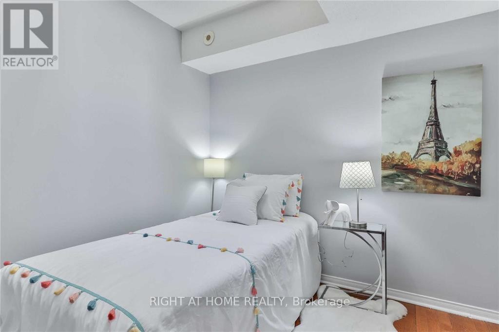 












27 - 42 PINERY TRAIL

,
Toronto (Malvern),




Ontario
M1B6H9


