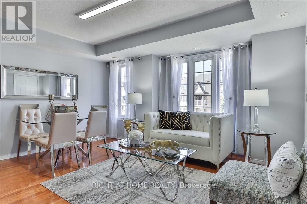 












27 - 42 PINERY TRAIL

,
Toronto (Malvern),




Ontario
M1B6H9

